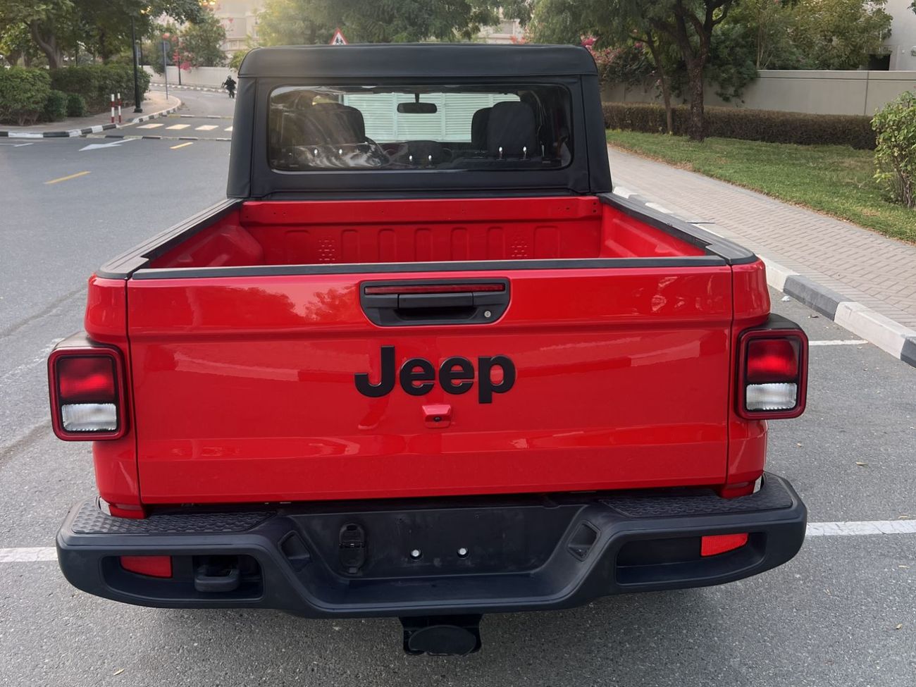 جيب جلادياتور 