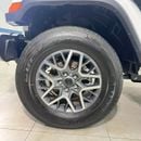 جيب رانجلر Sahara 3.6L M/T Sahara V6