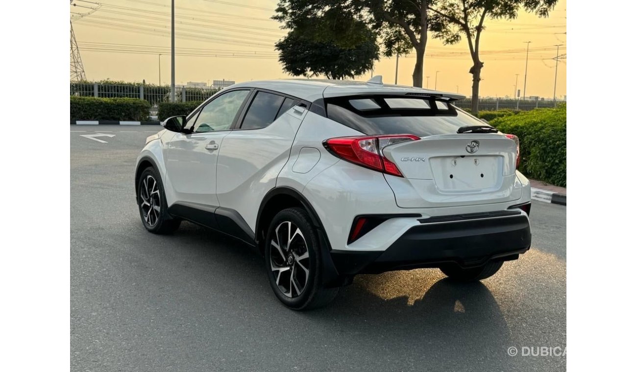 Toyota CHR 2018 PUSH START 2.0L AWD CANADA SPEC