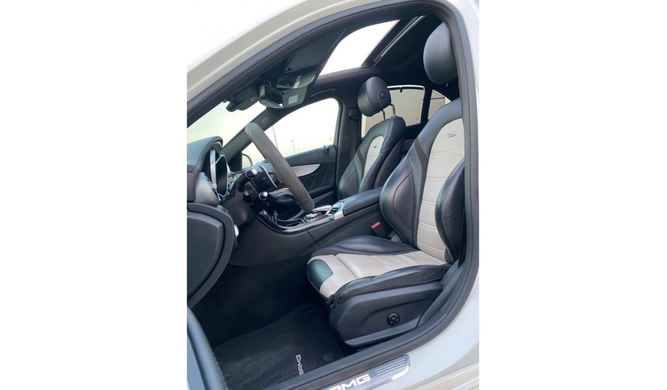 Mercedes-Benz C 63 AMG Std MERCEDES BENZ C63s AMG 2016