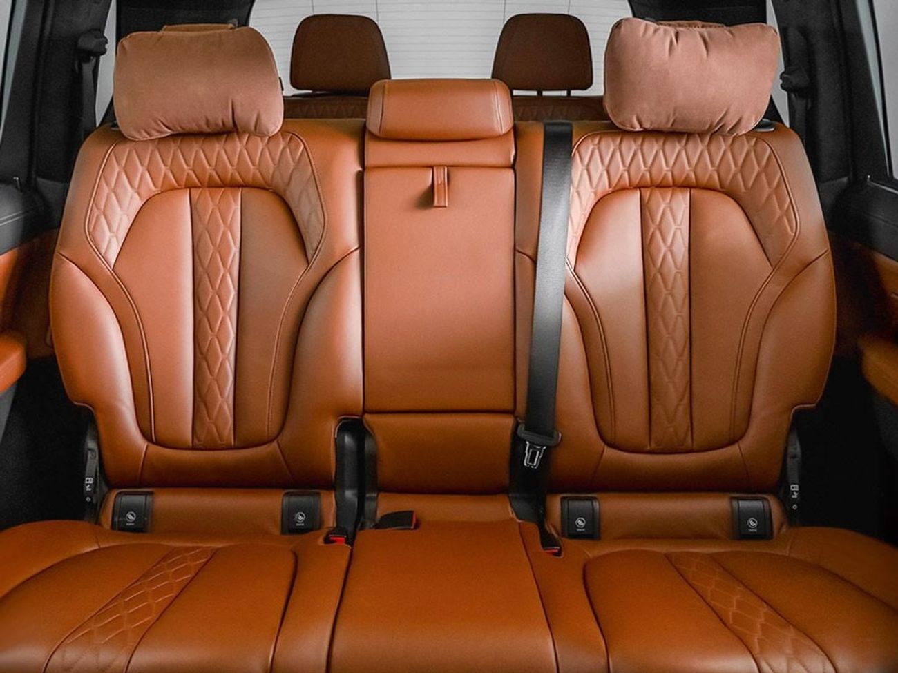 BMW X7 M50i 4.4L (530 HP) M50i 4.4L