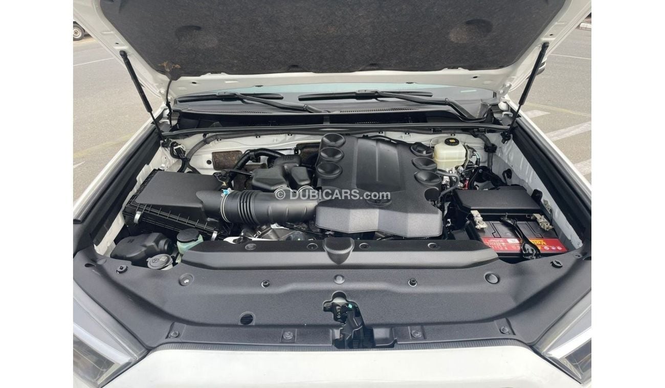 Toyota 4Runner *Offer*2019 Toyota 4Runner SR5 premium 4x4 Full Option /5% VAT LOCAL REG