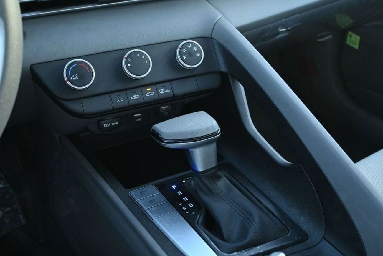 هيونداي إلانترا Hyundai Elantra 1.6L Petrol, Model 2023, Color Red