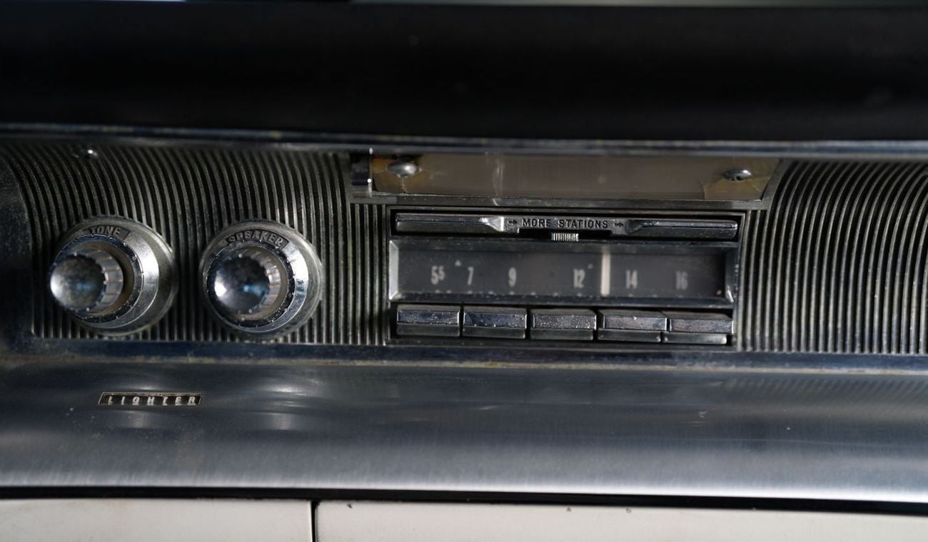 كاديلاك دي فيل كوبيه Original interior