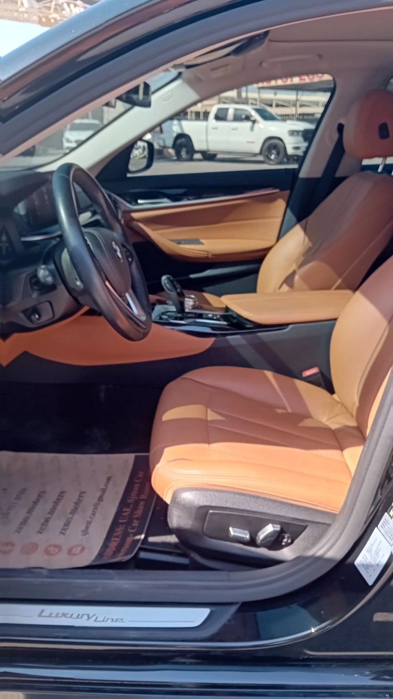 بي أم دبليو 520i Std 2.0L