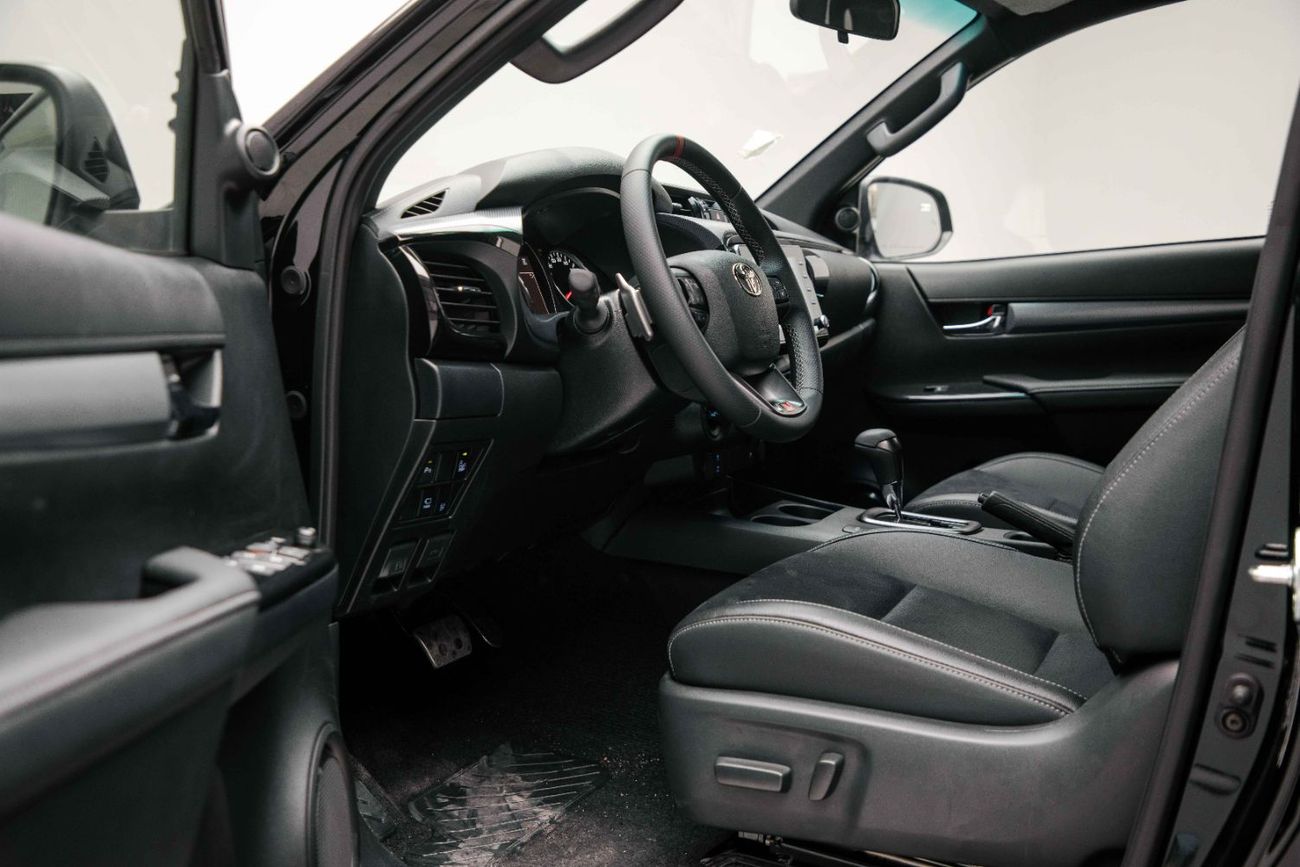 تويوتا هيلوكس GR-Sport 4.0L - Attitude Black Inside Black | Export Only