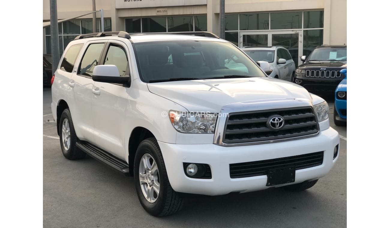 تويوتا سيكويا موديل 2013 خليجي حاله ممتازه من الداخل والخارج