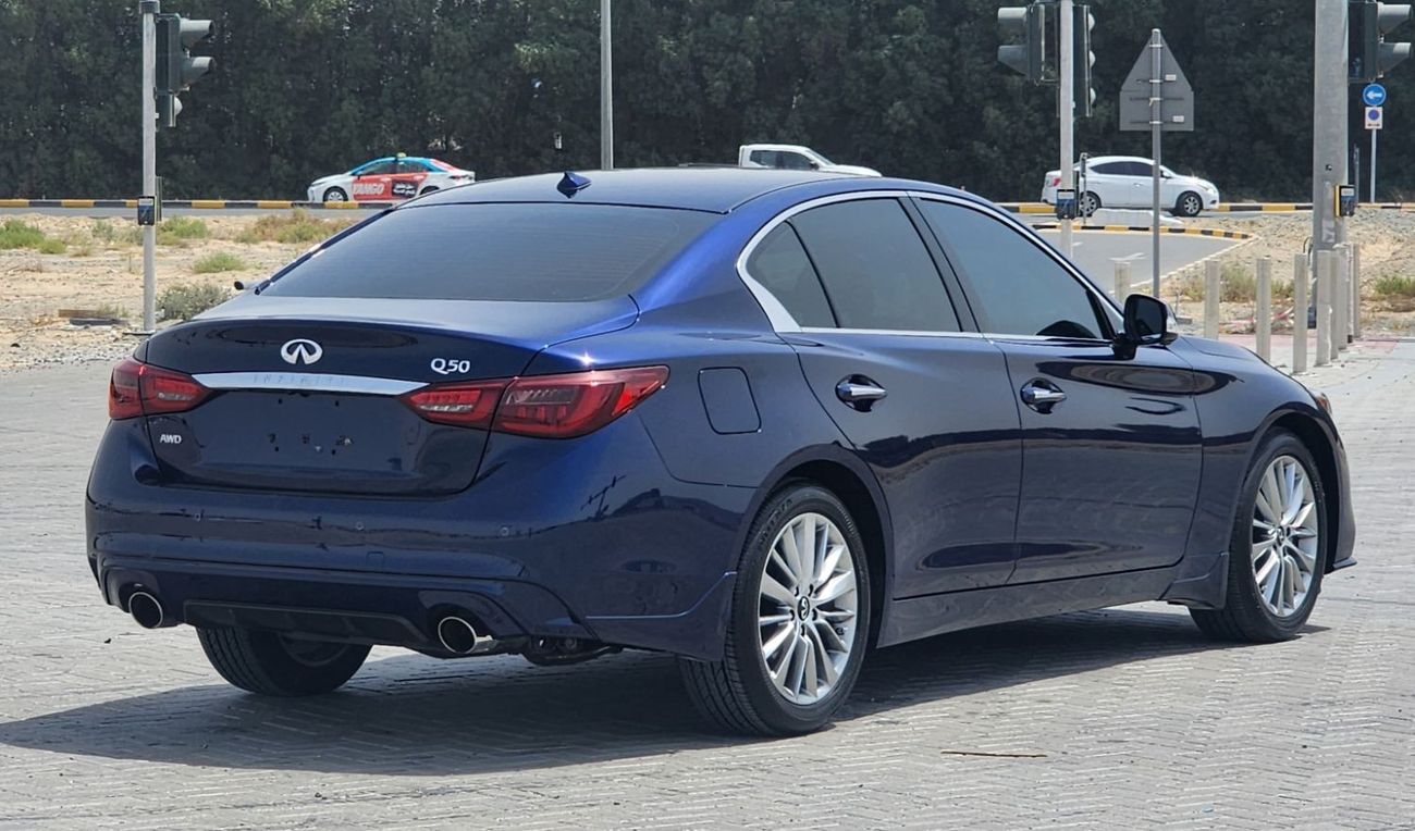 Infiniti Q50 Blue Sport 3.5L