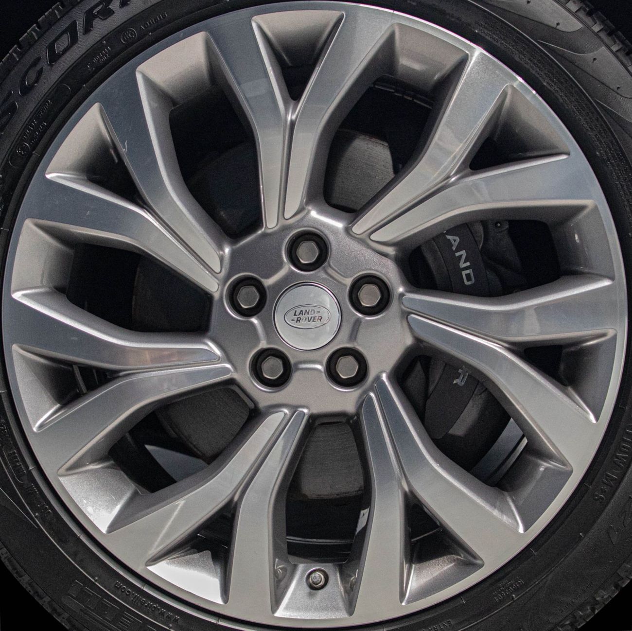 Land Rover Range Rover P380 • Land Rover Warranty and Service 2026 • Black Pack Available • GCC