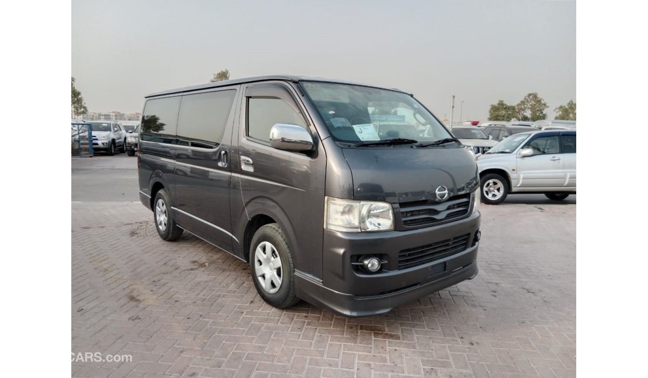 تويوتا هاياس TOYOTA HIACE VAN RIGHT HAND DRIVE   (PM1528)