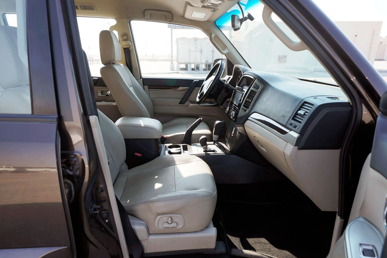 Mitsubishi Pajero 3.8L, GLS, Petrol, Automatic , MY2017