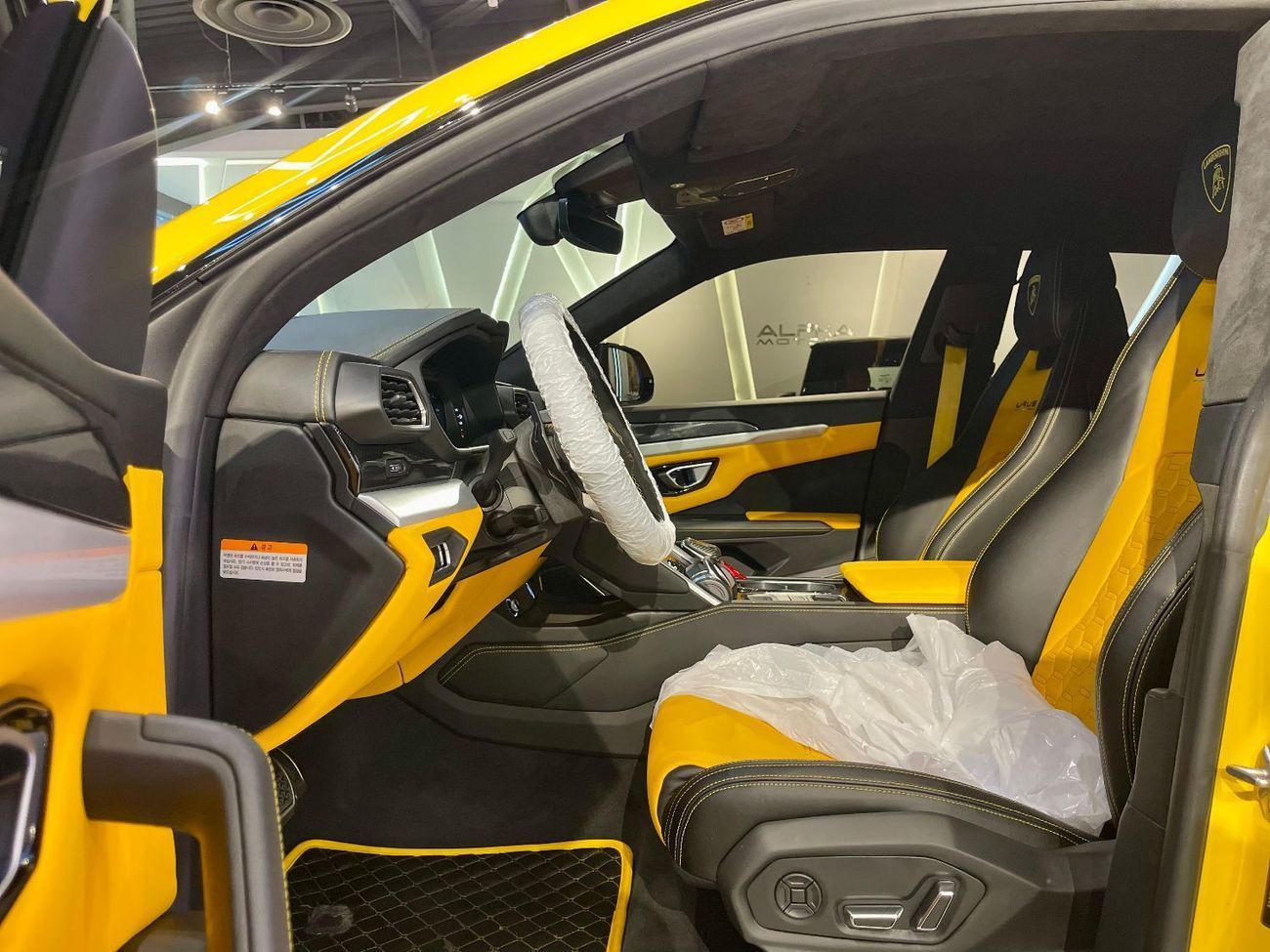 Lamborghini Urus 2022 LAMBOGHINI URUS GREAT COND KOREAN SPEC STD 4.0T V8 EXPORT