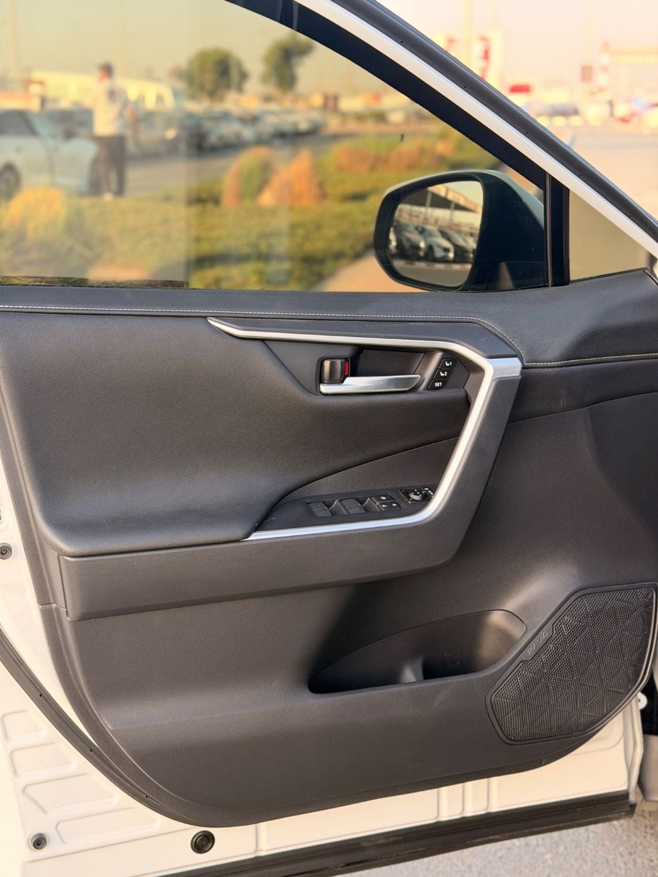 تويوتا راف ٤ Hybrid 2.0L Japan 360 Camera, full option 2024