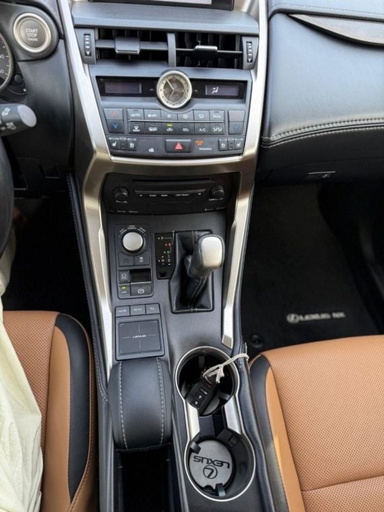 Lexus NX200t 4WD Premier 2.0L full option