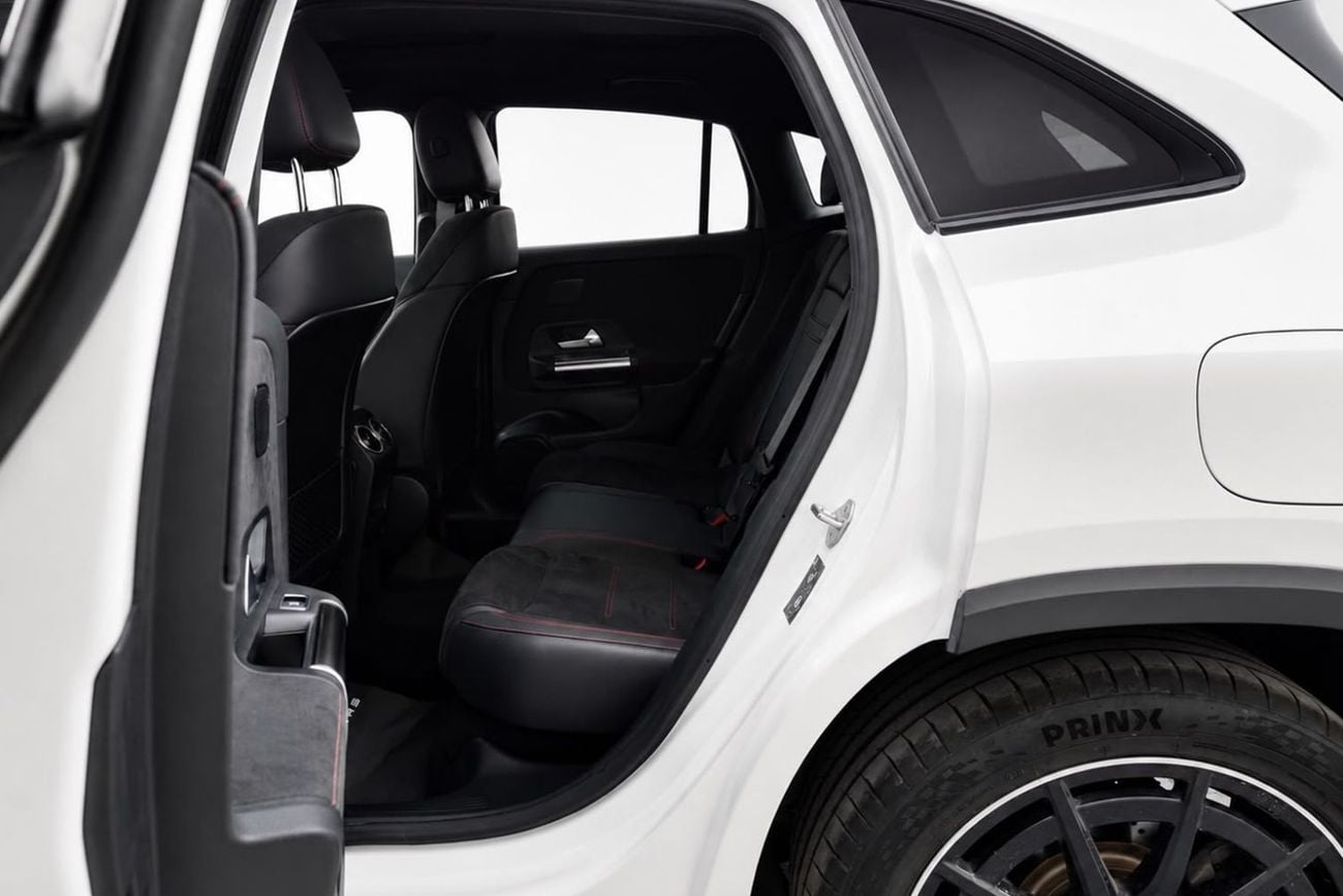 مرسيدس بنز GLA 45 AMG l Full Option | AED 2,742 / Monthly