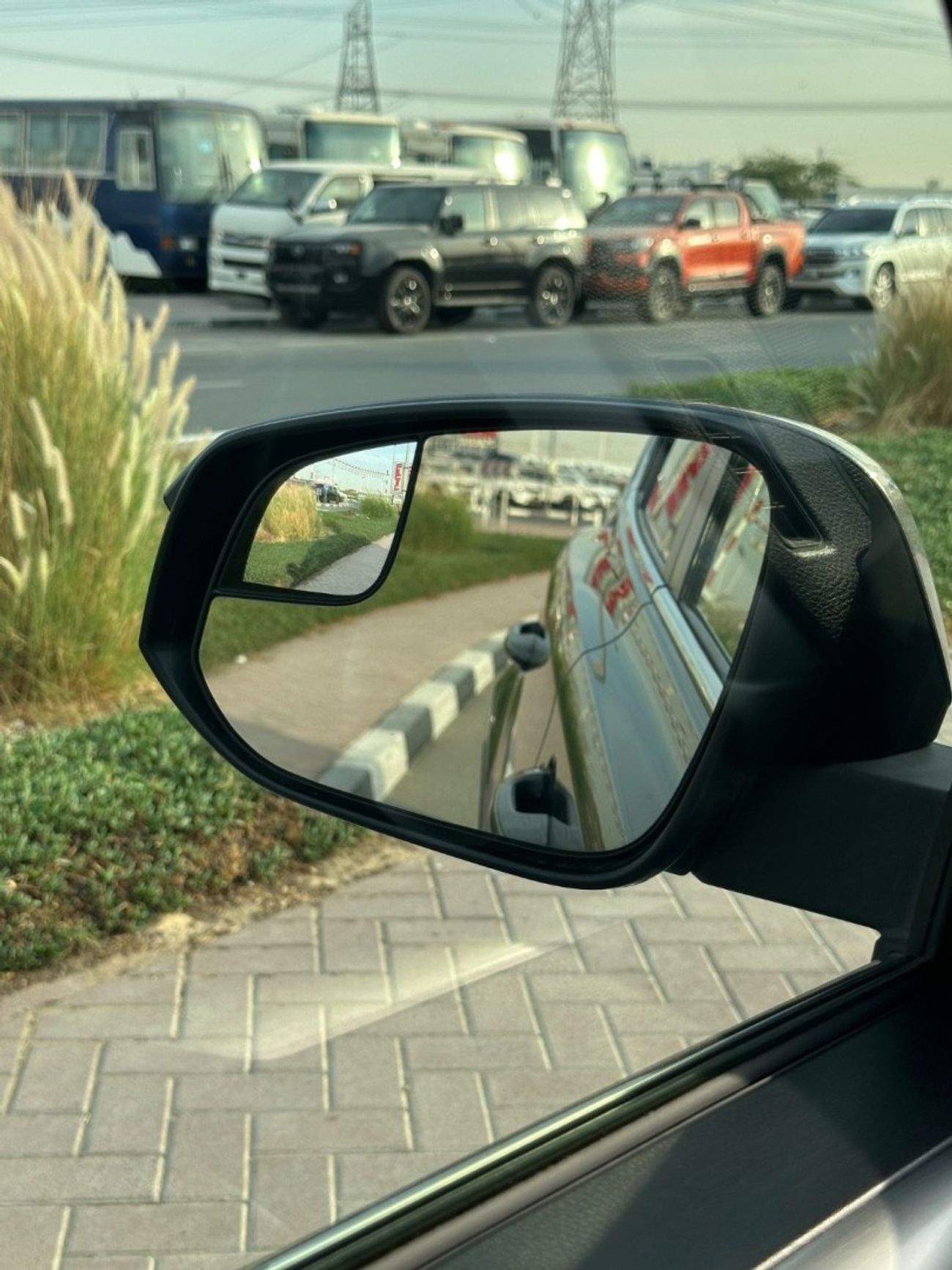 Toyota RAV4 XLE 2.5 Hybrid