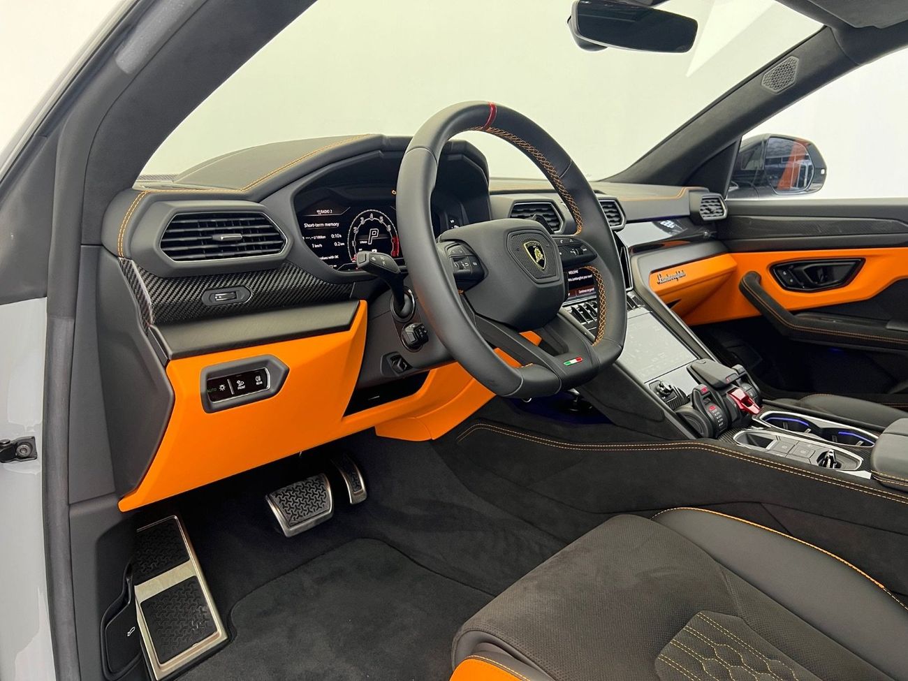 لامبورغيني اوروس S 4.0T V8