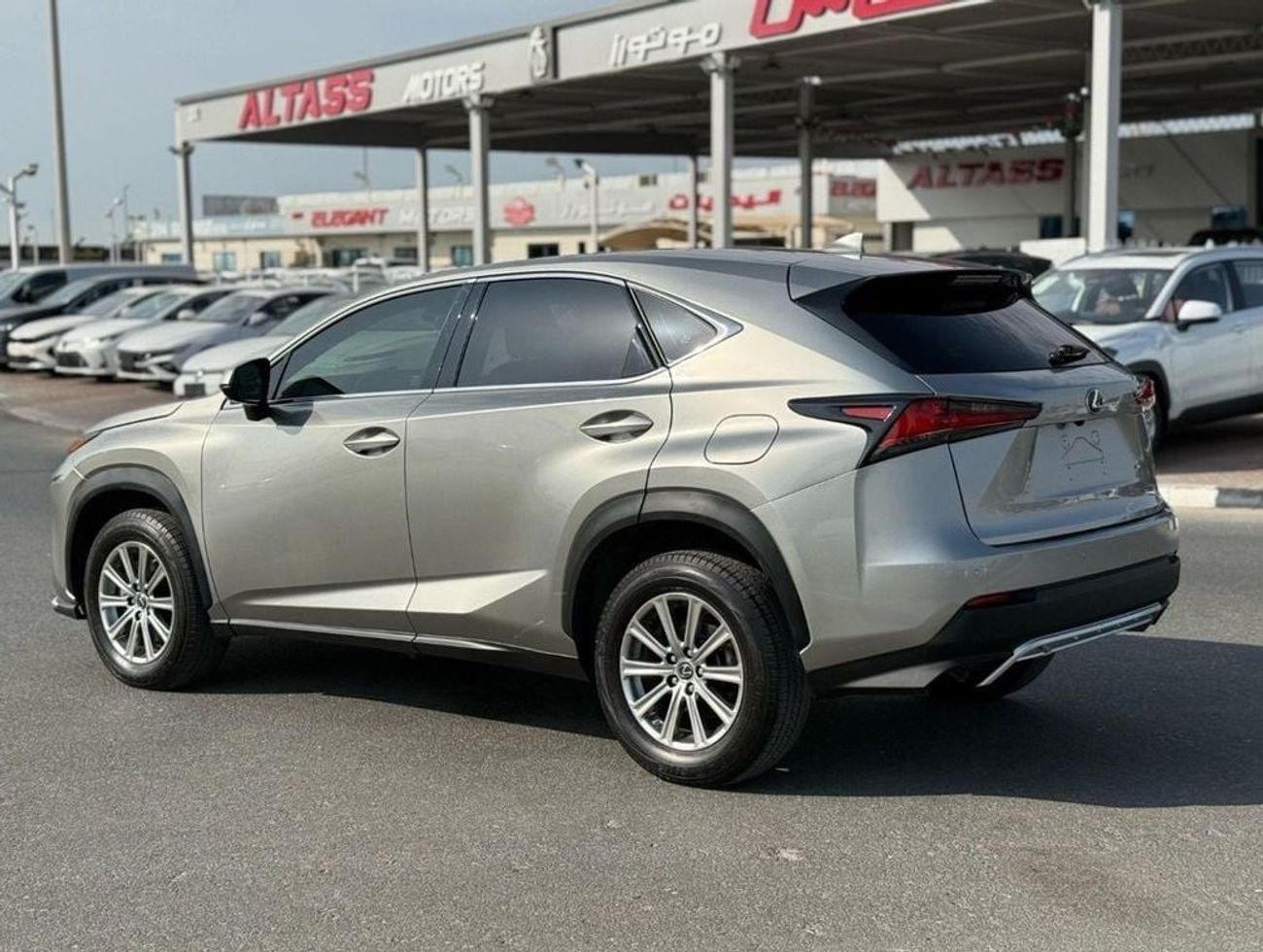 لكزس NX200t 360 camera Premier