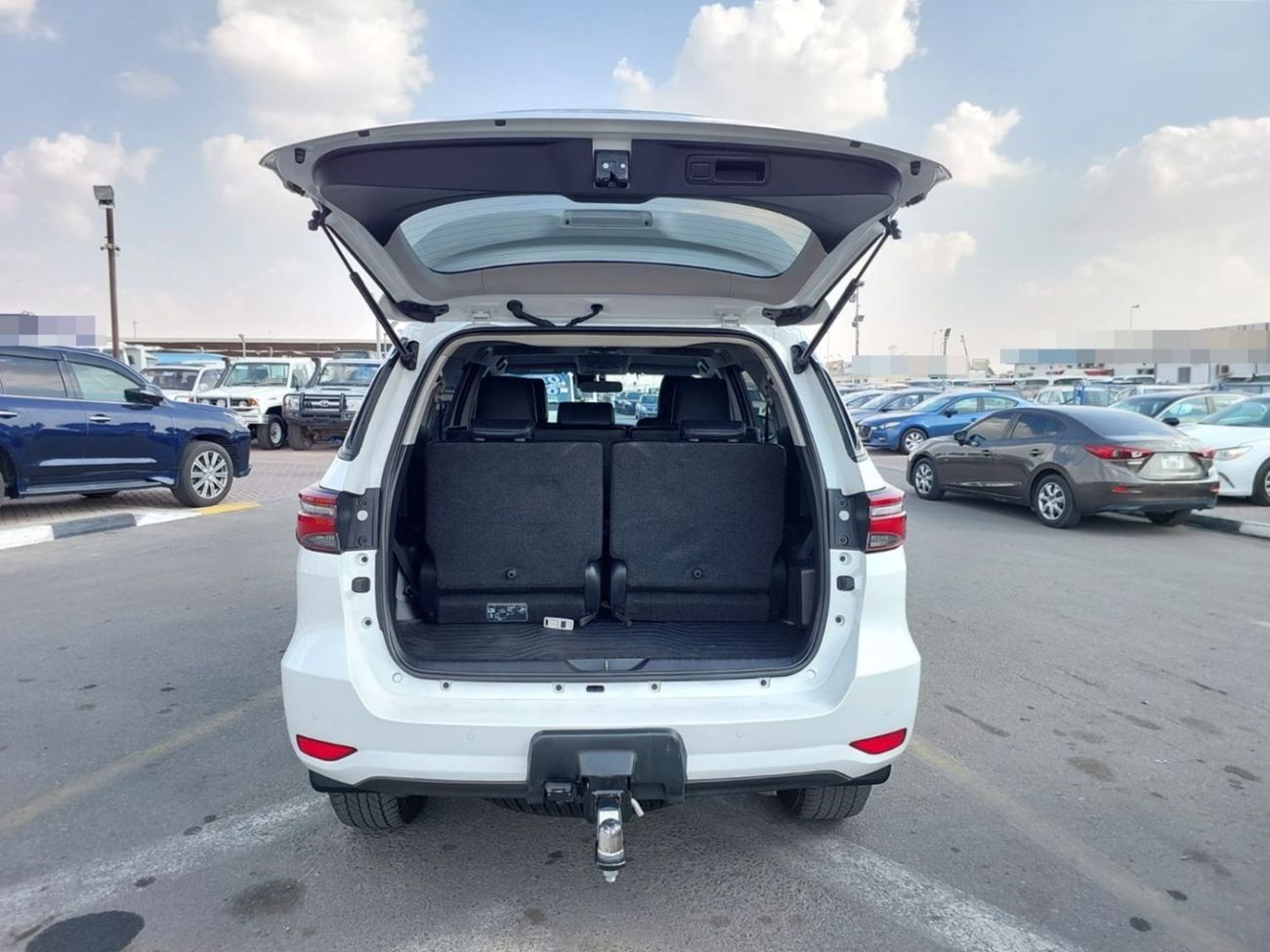 Toyota Fortuner TOYOTA FORTUNER RIGHT HAND DRIVE 2022 MODEL 2.8 L DIESEL AUTOMATIC 8SEATER(PM16653)