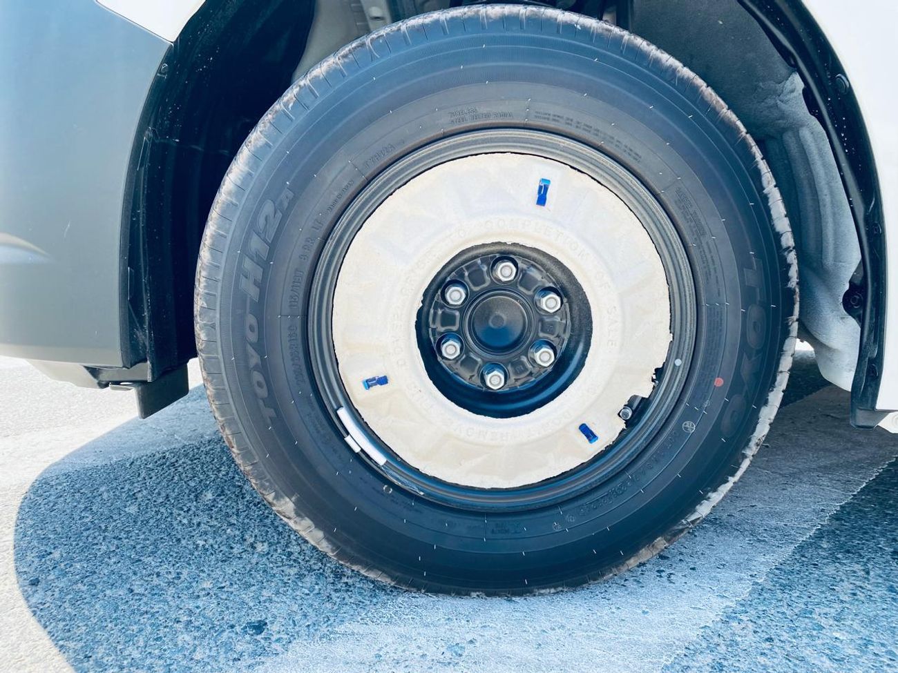 Toyota Hiace NEW TOYOTA HIACE 3.5L 13STR COMMUTER A/T 2025