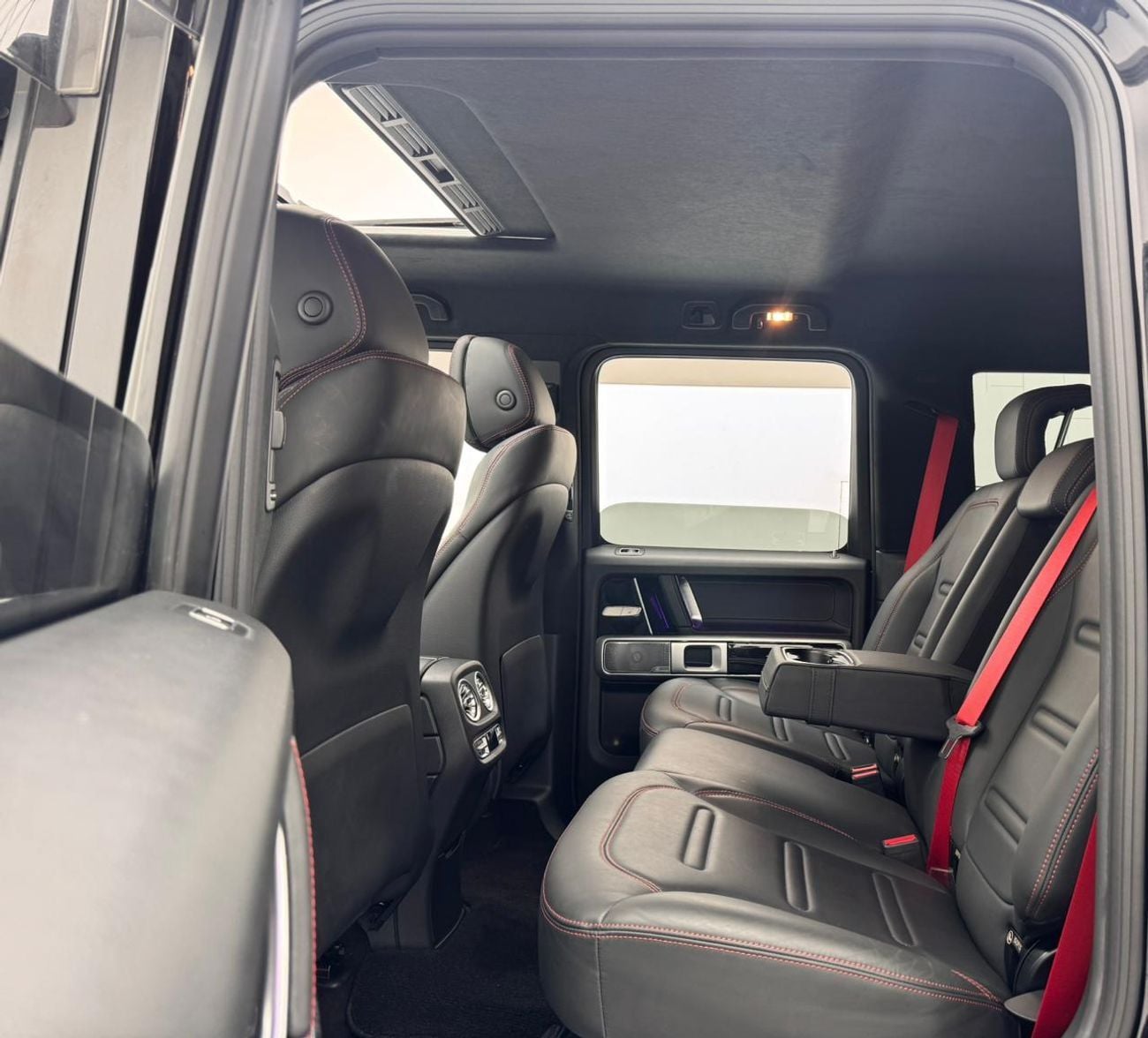 Mercedes-Benz G 550 2019 Mercedes-Benz G 550 with G 63 Kit, Mercedes Service History, 1 Year Warranty, GCC