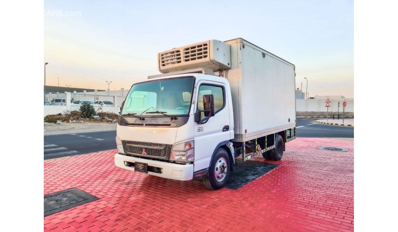 Mitsubishi Canter 2008 | MITSUBISHI CANTER 4.2 TON TRUCK | CHILLER | 14 FEET | GCC | VERY WELL-MAINTAINED | SPECTACULA