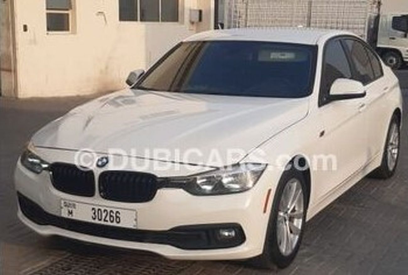 BMW 320i Exclusive 2.0L