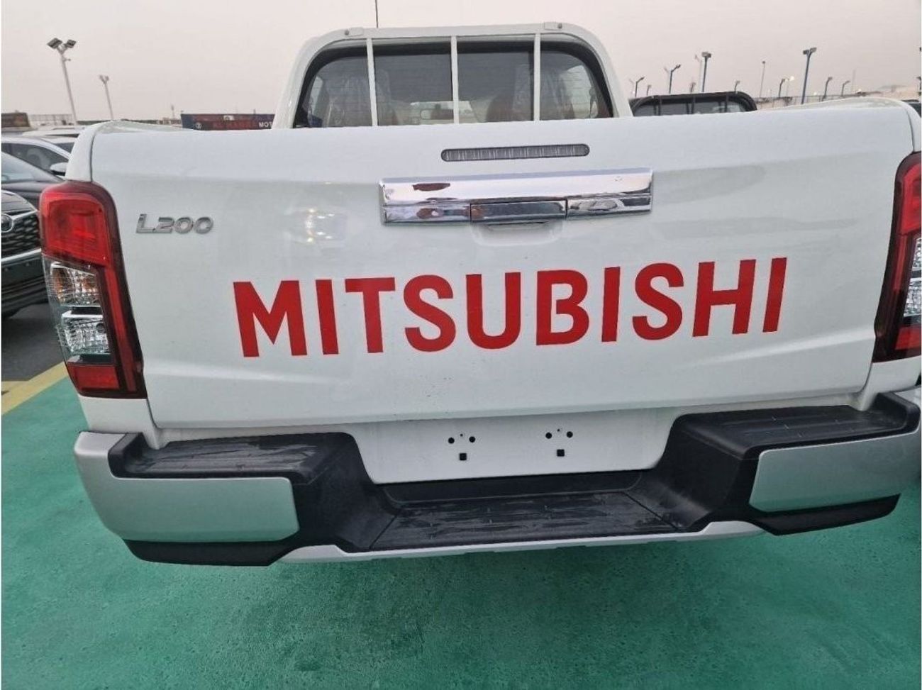 Mitsubishi L200 L200 DIESEL 4WD Manual Full option