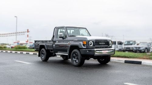 تويوتا لاند كروزر بيك آب 2026 Toyota LC79 SC 2.8L MT Diesel (Gray-Brown) With Radar