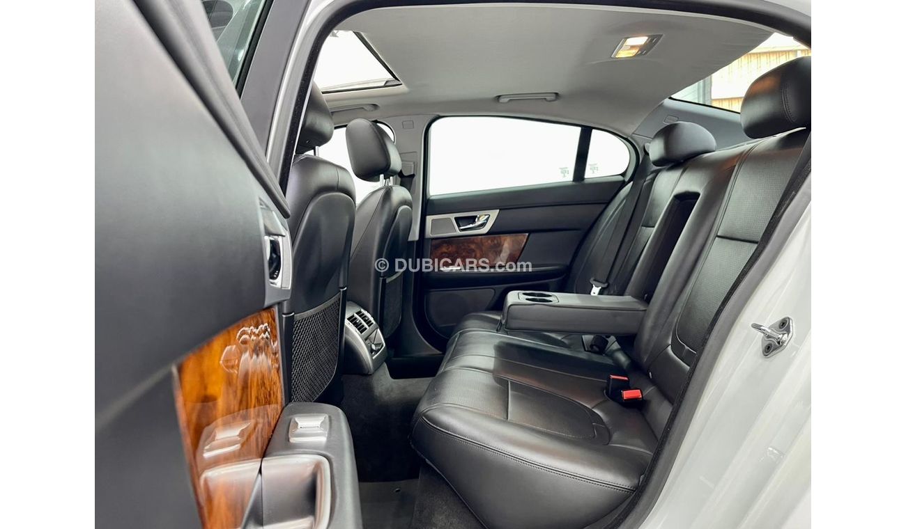 Jaguar XF Premium Luxury 2015 Jaguar XF 3.0 SC, Full Service History, GCC
