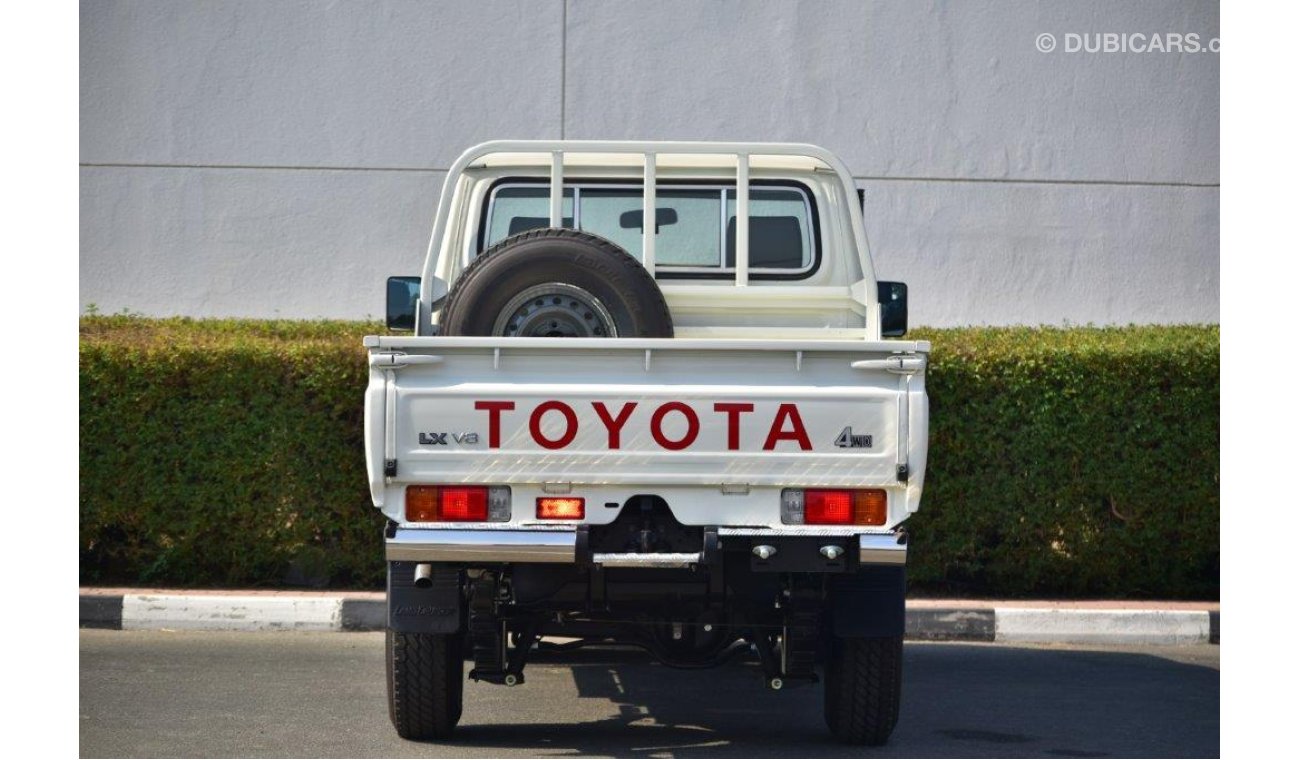 Toyota Land Cruiser Pick Up 79 SINGLE CAB PICKUP V8 4.5L DIESEL MANUAL TRANSMISSION