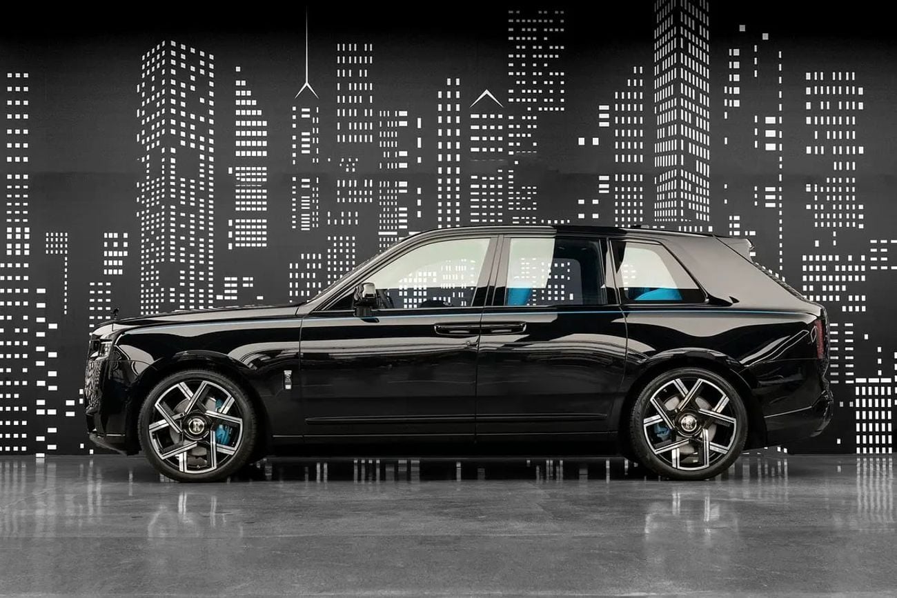 Rolls-Royce Cullinan ROLLS ROYCE | CULLINAN BLACK BADGE | GCC SPECS | DEALER WARRANTY + SERVICE CONTRACT