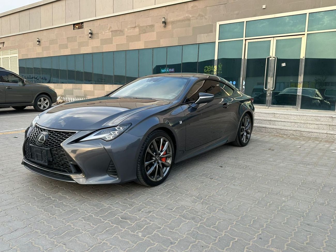 لكزس RC 350 F سبورت