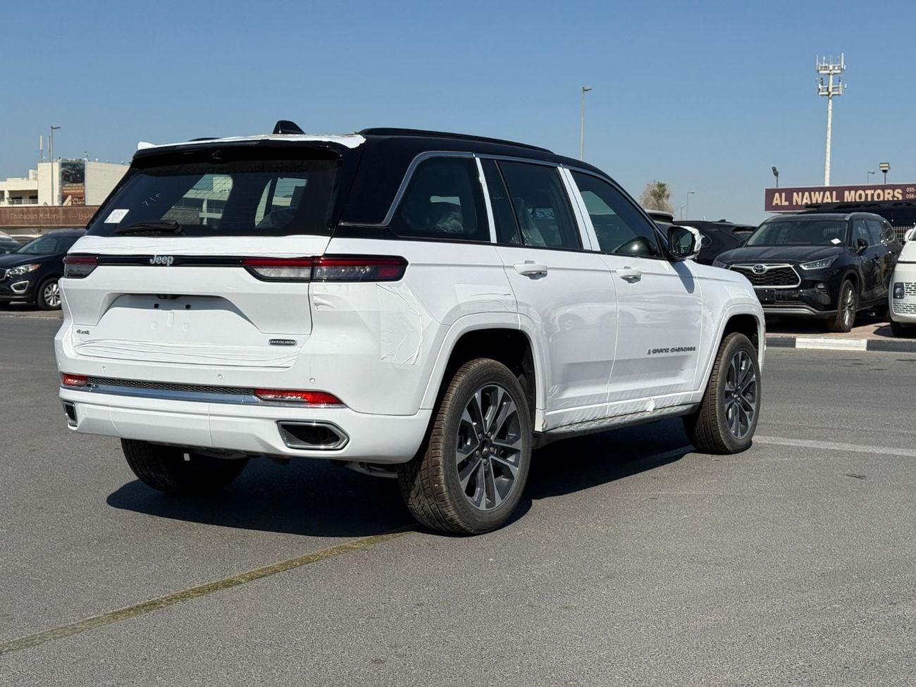 جيب جراند شيروكي EXPORT PRICE - Grand Cherokee Overland 3.6L