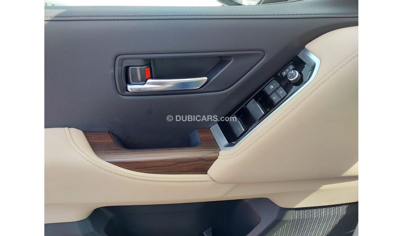 Toyota Land Cruiser TOYOTA LAND CRUISER GXR 4.0 ALFUTTAIM 3YEAR WARRANTY