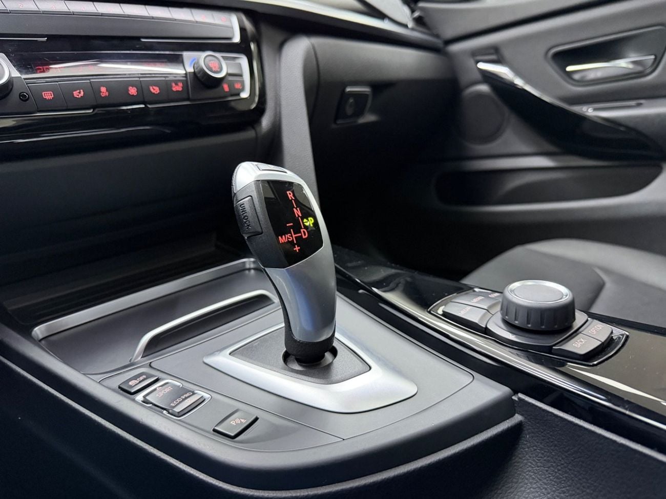 بي أم دبليو 420i Sport Line 2.0L