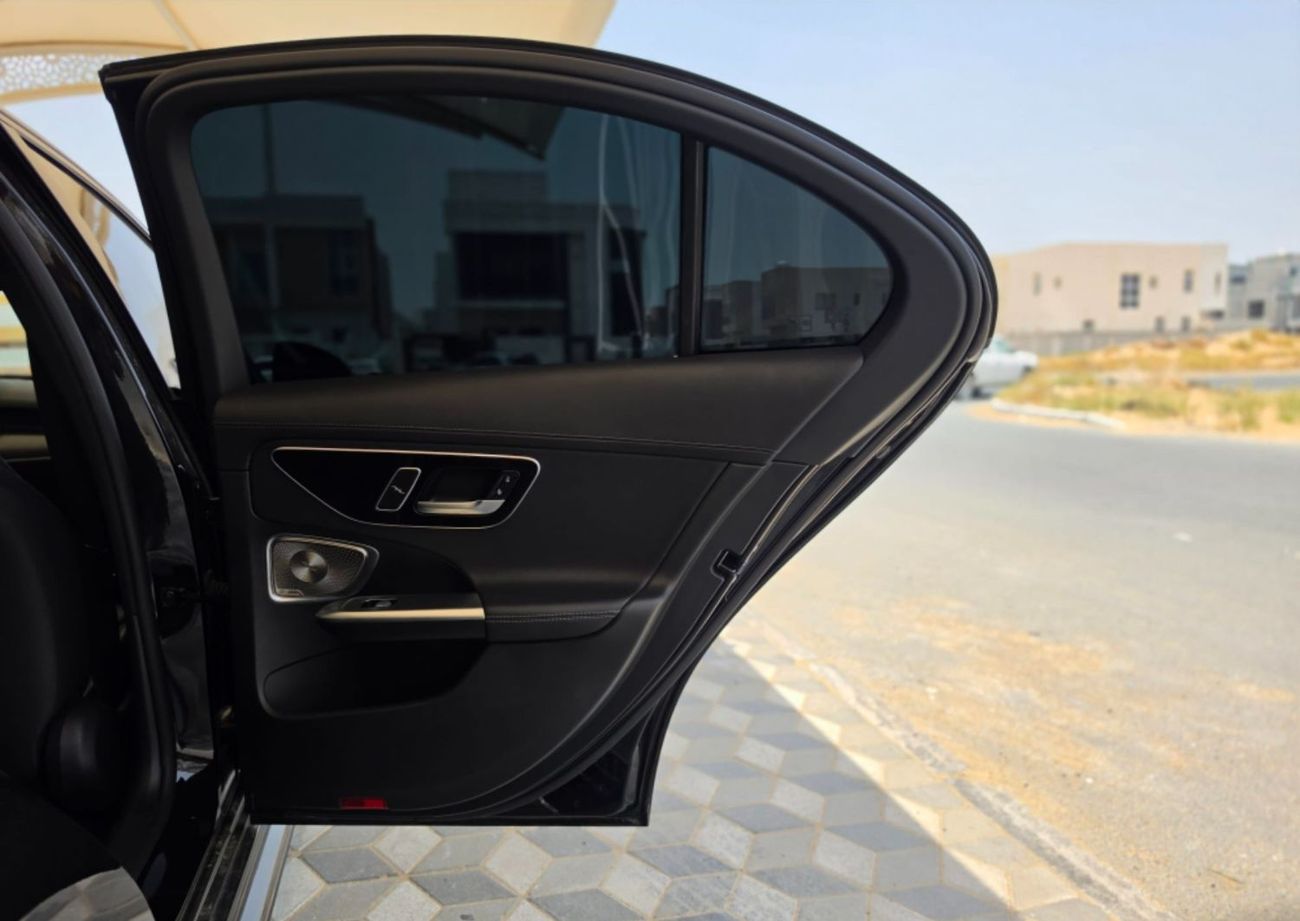 مرسيدس بنز C 300 STANDARD