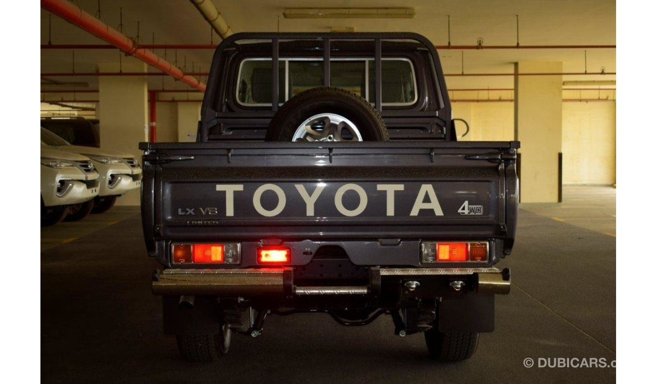 Toyota Land Cruiser Pick Up Double Cab Pickup Petrol Full option