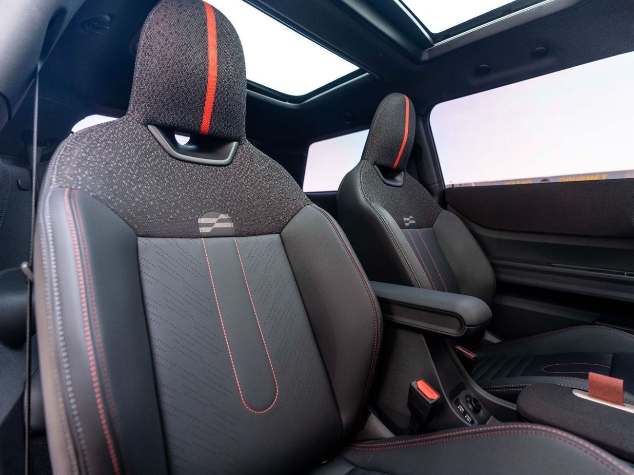 Mini John Cooper Works Clubman JOHN COOPER WORKS