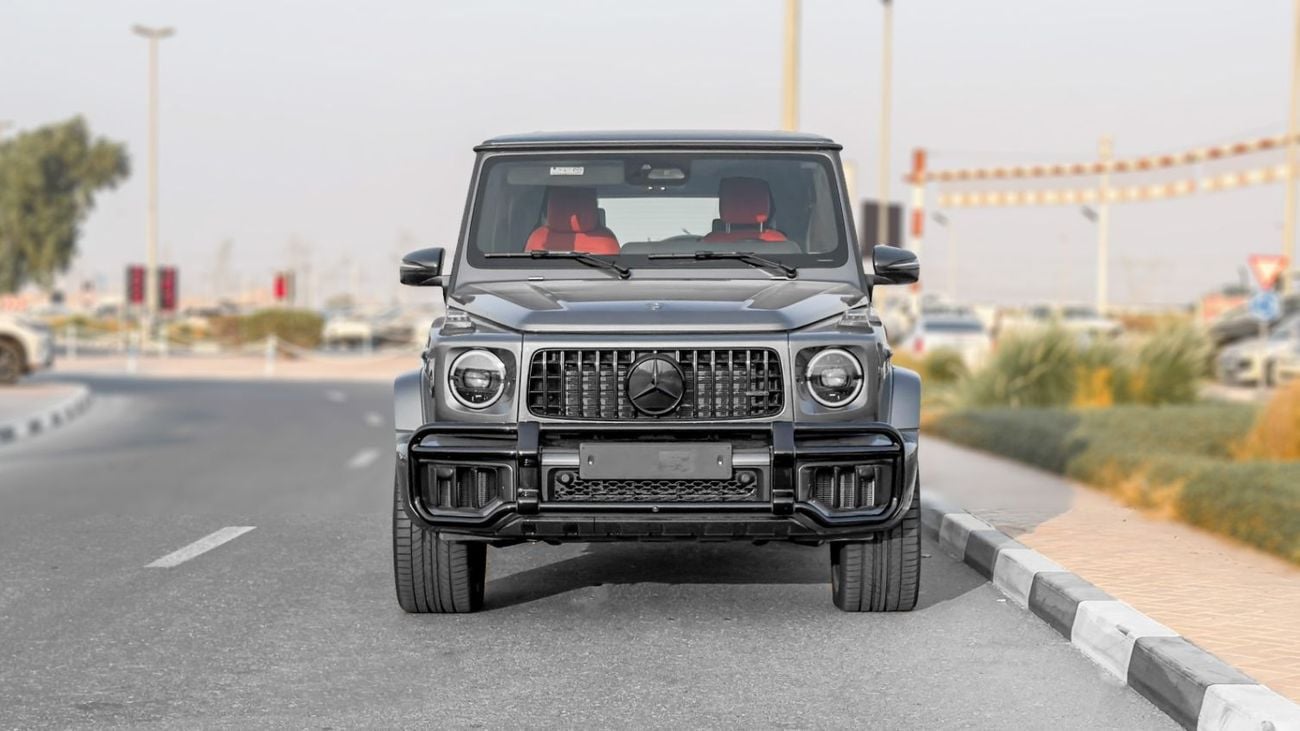 مرسيدس بنز G 63 AMG ستاندارد مرسيدس بنز AMG G 63 موديل 2026، محرك بنزين 4.0 لتر، ناقل حركة أوتوماتيكي (لون كربوني داخلي وخارجي) (
