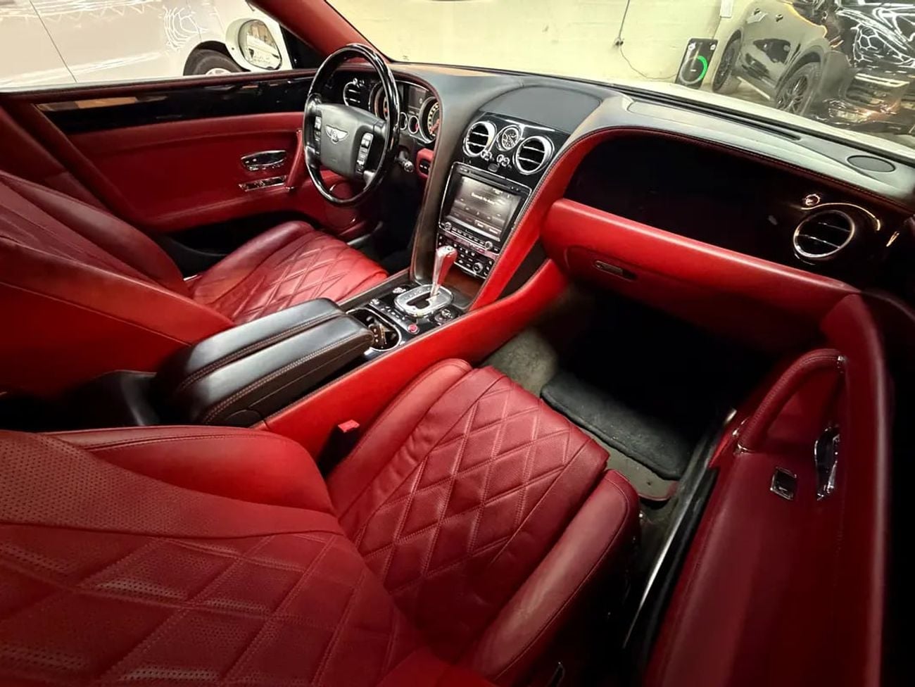 بنتلي فلاينج سبور MORYA JESWANI CARS FOR USED AUTOMOBILE TRADING CO.L.L.C