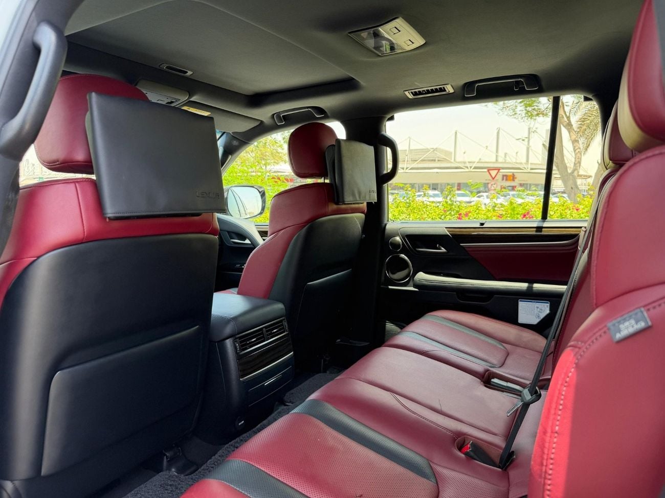 Lexus LX570 SIGNATURE