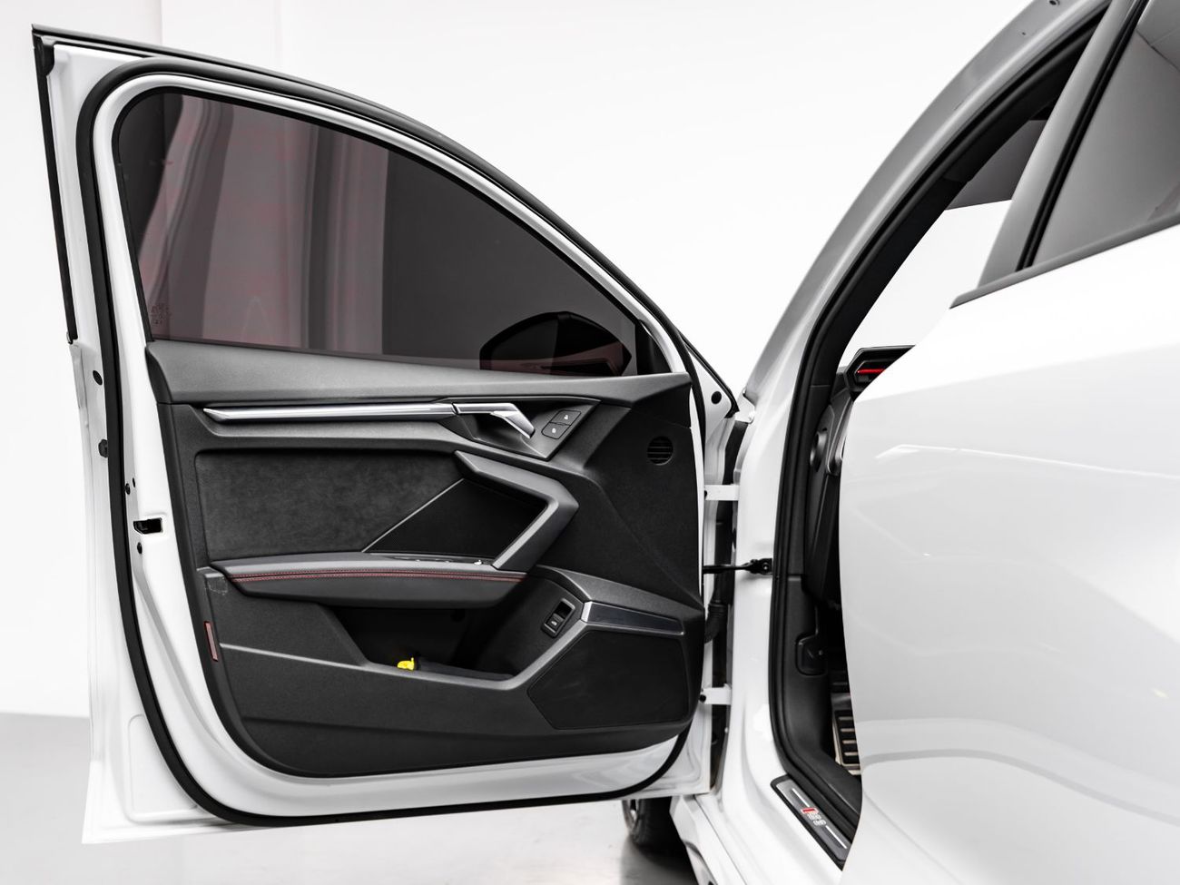 أودي RS3 TFSI quattro 2.5L Sedan