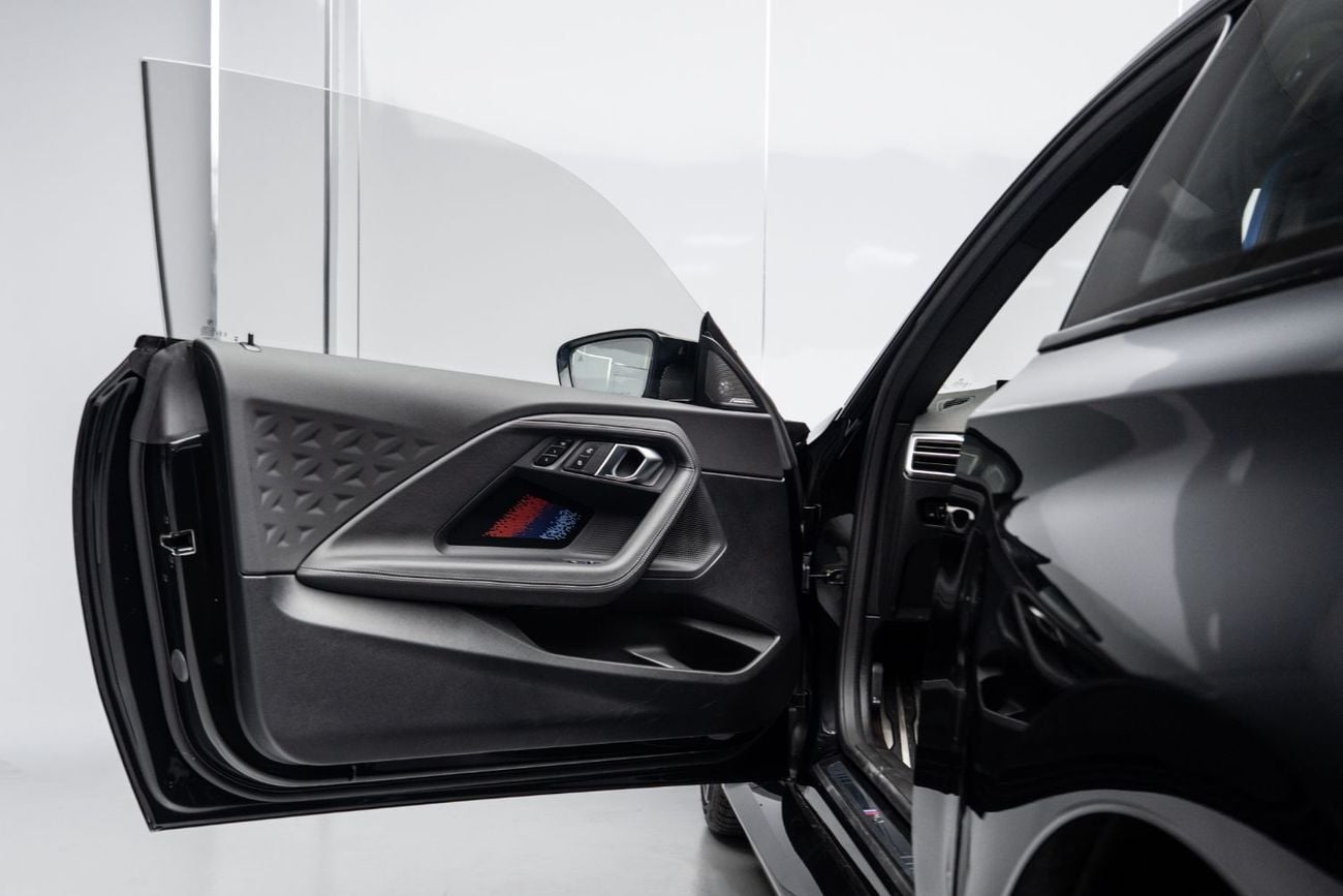 بي أم دبليو M2 MASTERCLASS BUY NOW, PAY 2027 | THE BLACKLINE STANDARD | 2029 BMW Warranty + Service Contract, GCC, 