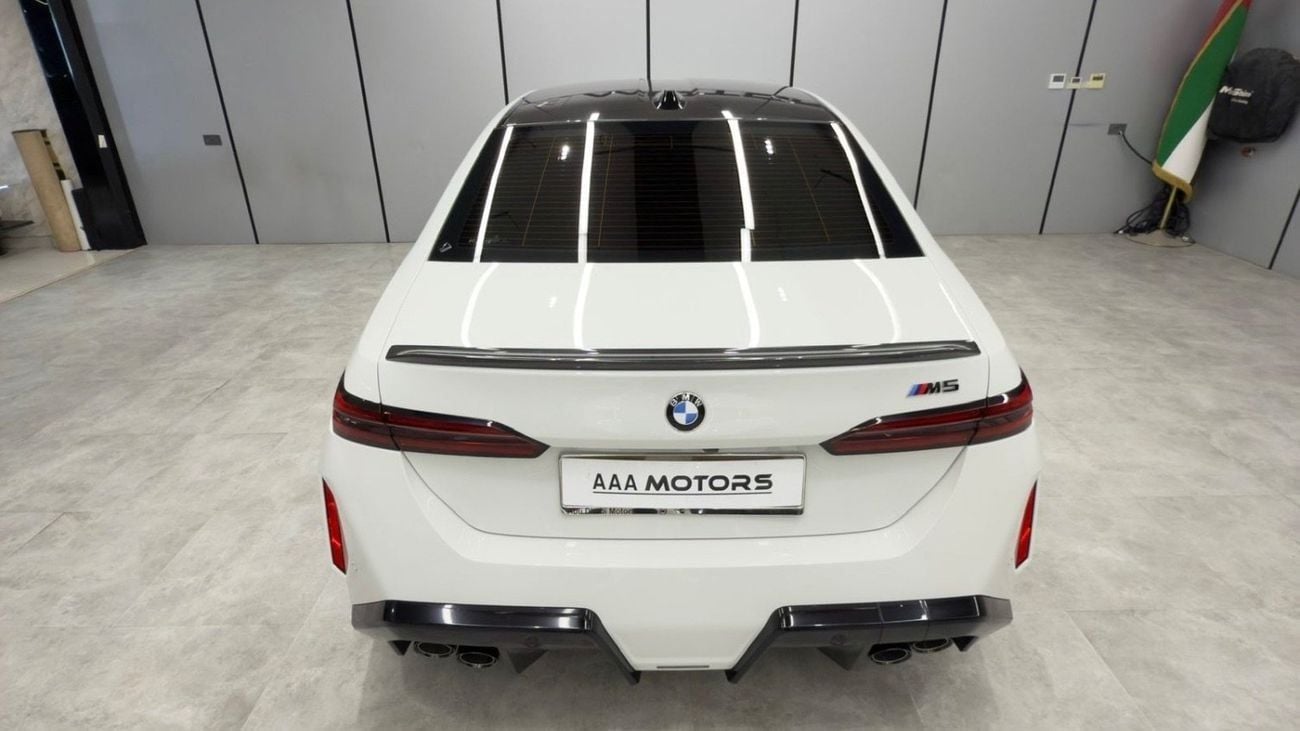 BMW M5 G90 - GCC Specs with dealer warranty and service