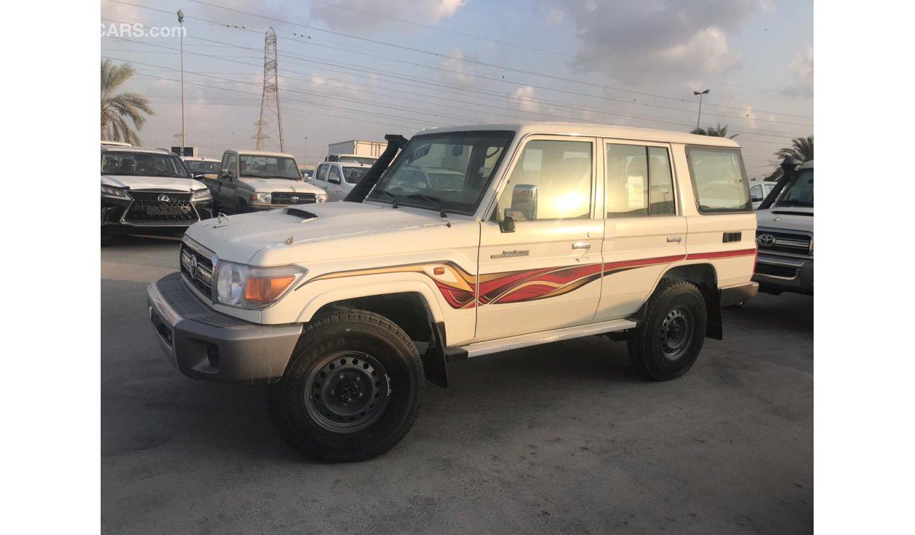 Toyota Land Cruiser hard top 5 doors