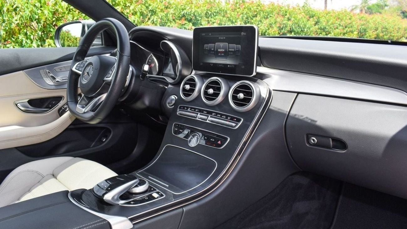 Mercedes-Benz C 300 Coupe Mercedes C300 Coupe AMG / 2018 / Canadian