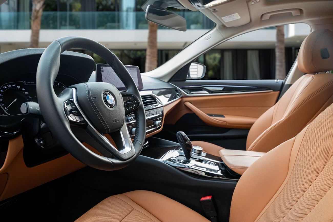 BMW 520i 520i | 2,330 P.M  | 0% Downpayment | Service History!