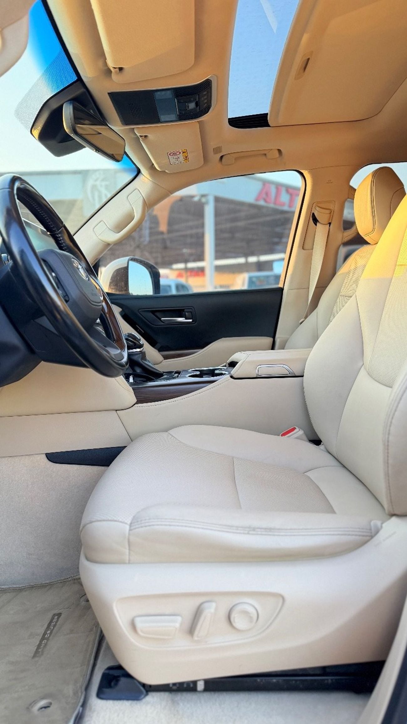 تويوتا لاند كروزر 2023 Model GXR Twin Turbo 3.5L Engine Full Option Very Perfect Condition