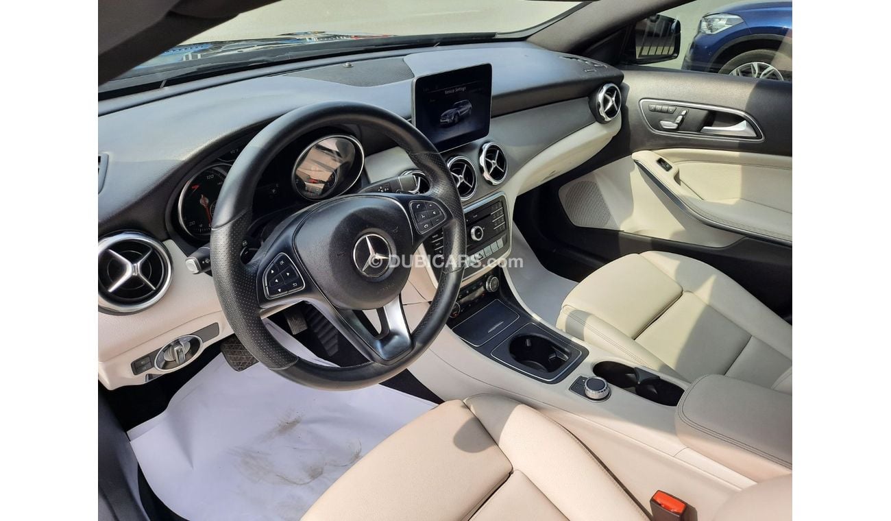 Mercedes-Benz GLA 250 Std Mercedes gla250 2020